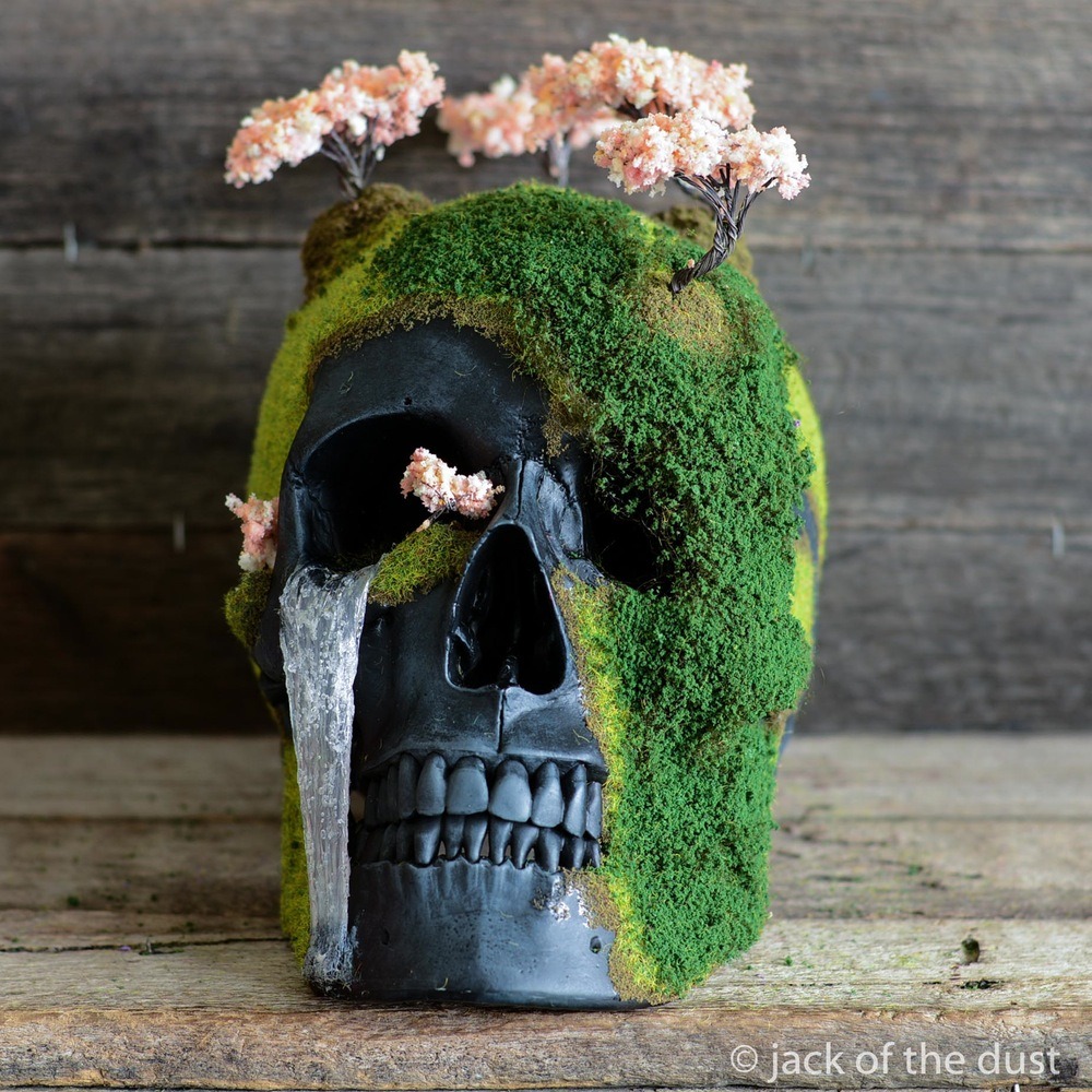 coolthingoftheday:  Skull sculptures by Jack in the Dust.  (Artist) 