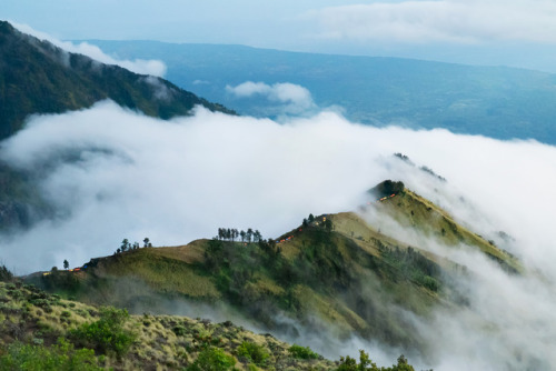 90377: june 2016 || rinjani by Daniil Chizhov