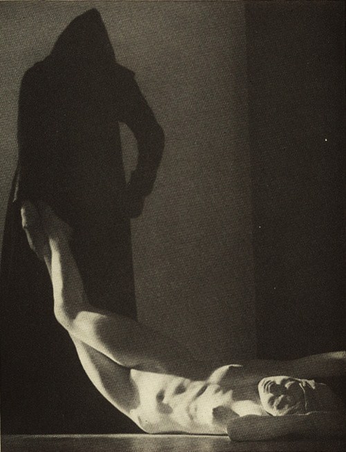 sakrogoat:William Mortensen - Death of Hypatia 