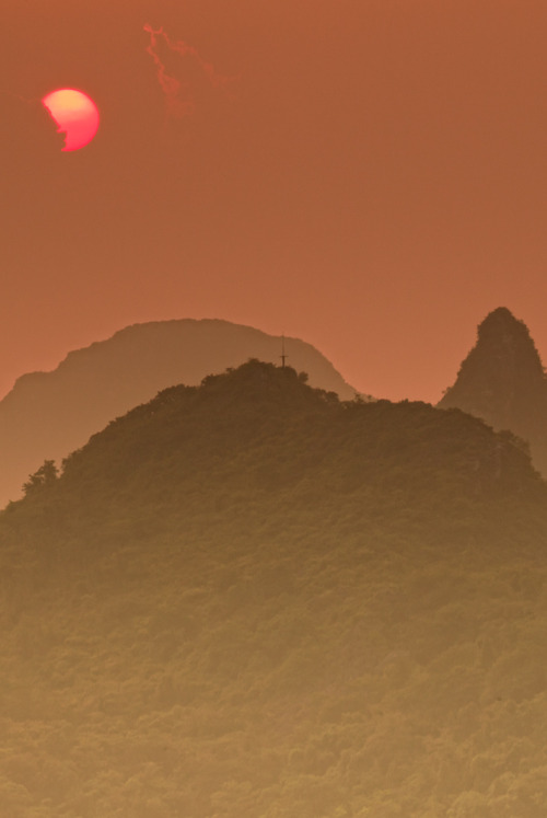 l-eth-e:  Guilin [©Helminadia Ranford]