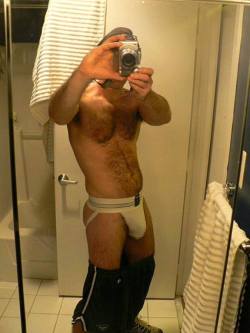 Hairy Guys Are The Hottest!