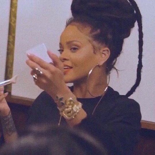 Living Deliciously — coutureicons: rihanna