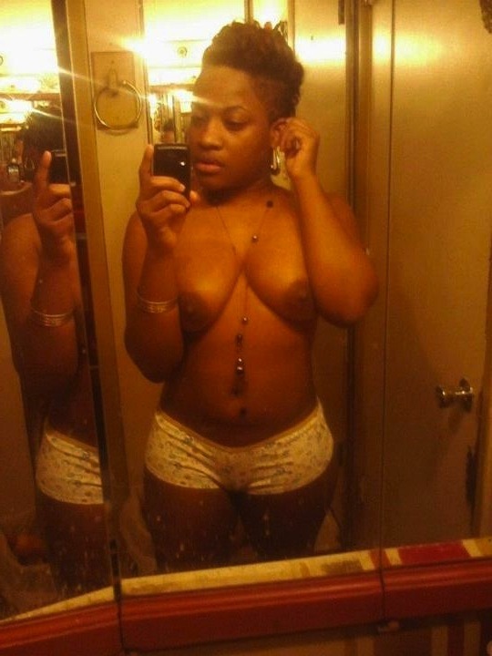 myblackchicks:  Meet hottest black chicks on this largest dating site. Thousands