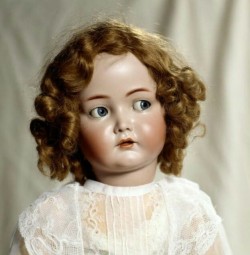 thisistheuncannyvalley:Antique doll resembling