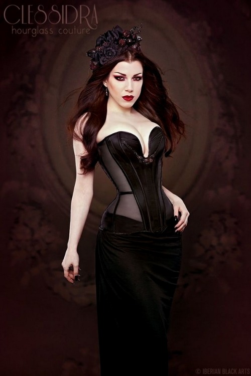 sexy-in-corset:  corsets