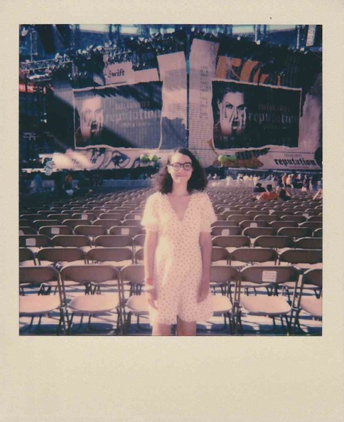 rememberyourbarefeet:@taylorswift Rep Tour Metlife Polaroids. I love you so much. 