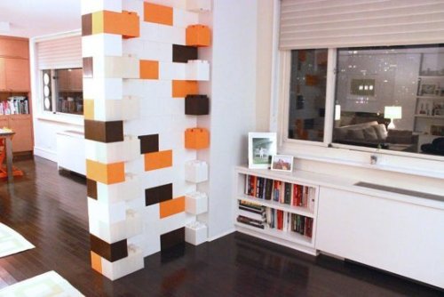 apartmenttherapy:  Now You Can Decorate With Oversized LEGO-Like Bricks — Design News:  http://on.apttherapy.com/n3dn1H