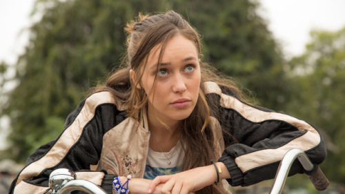 Daily LGBT+ Headcanon:Alicia Clark from Fear the Walking Dead is  bisexual