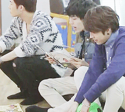chandoo:  dongwoo just wants to read some picture books 