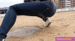 lovewettingcom:   Naomi - City trip Lock on the jeans, hidden key, one map, Prague public transport and two  cameras. The conditions haven’t changed and the desperation queen Naomi  is our next contestant! Naomi is always VERY desperate to pee and she
