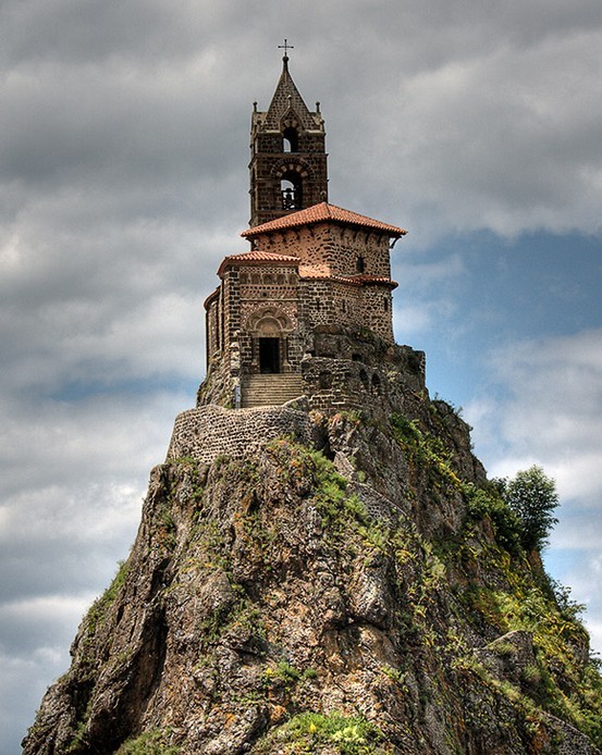 dolce-vita-lifestyle:  wasbella102:  &ldquo;Saint-Michel d’Aiguilhe is a chapel