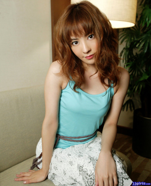 merlionhmannex002:  ◆# 9 画像 成島ちひろ Gallery # 4 @ 美少女無料画像の天国 Japanese Beautieshttp://www.japanesebeauties.net/japanese/chihiro-narushima/4/chihiro-narushima-9.jpg