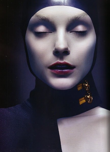 a-state-of-bliss:Love Magazine #6 Fall/Wint 2011 ‘Strangleove’ - Jessica Stam by Solve Sundsbo