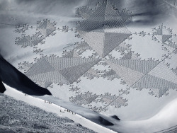 crossconnectmag:  Magnificent Geometric Snow