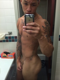 sonnycampaign:  Me Sonnycampaign.tumblr.com  Such a gorgeous body, and I love those lips and ass