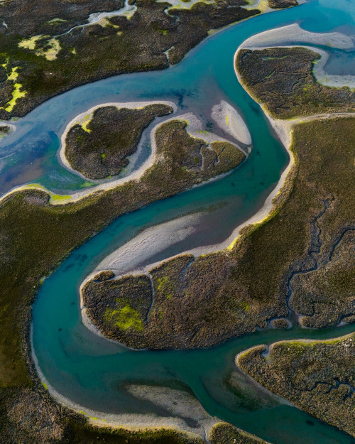 oneshotolive:  He we have an estuary area in Lengueta Arenosa, Baja California, Mexico - @greezy_fizeek - [OC] [2000x1600] 📷: greezy_fizeek 