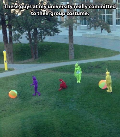 not-pizza:  valeart2595:  There are wonderful people in this world…it’s just really hard to find them  I think I’ll notice them when they’re wearing costumes 