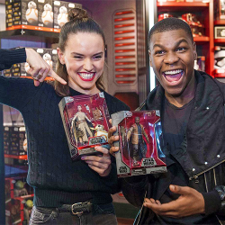 daisyridleydaily:  Daisy and John Boyega at the Disney Store to celebrate the launch of ‘Star Wars: The Force Awakens’ merchandise on September 3, 2015 in London. 