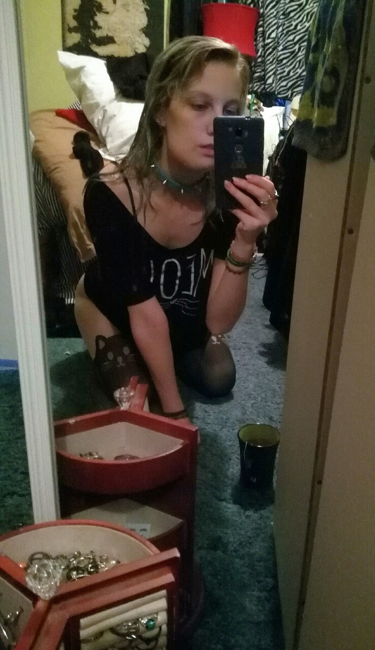 sortofunpleasant:   ManyVids / My Porn / Snapchat  / Wishlist / Twitter   (I WILL
