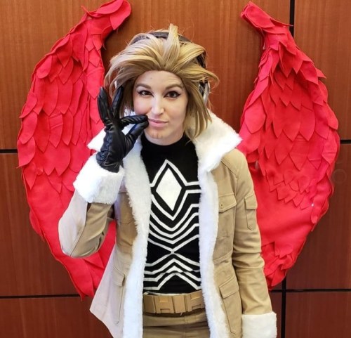 cosplayinamerica:As soon as I caught up with the manga, I knew I wanted to cosplay Hawks. I love how