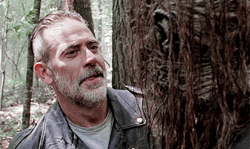 30 DAYS OF NEGAN ∟ Day 14: Beard Or No Beard? (I May Or May Not Have Had Left Over Lip Licking Animations