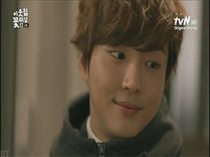 izico:  16/?? Drama Moments: Enrique being a cutie with his perfect smiles.   
