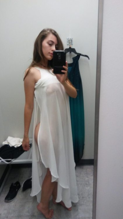 SEND ME YOUR UPSKIRT CREEPSHOTS! 100K FOLLOWER