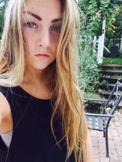 Skinny Loves Summer