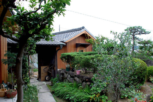 architags: Malubishi Architects. 児島の小さなアトリエ  Tiny Atelier. Kurashiki. Okayama Pr