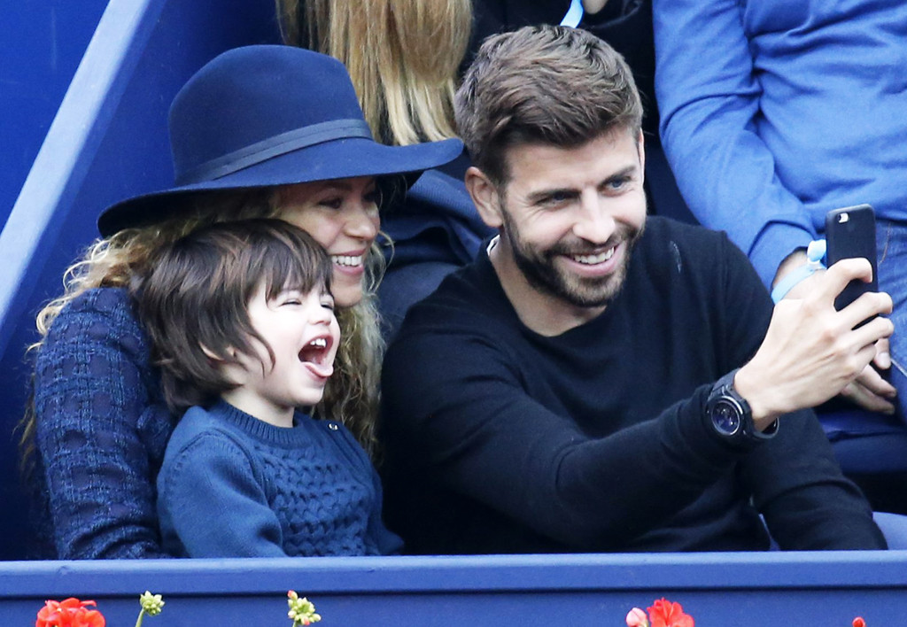 Gerard pique and shakira milan