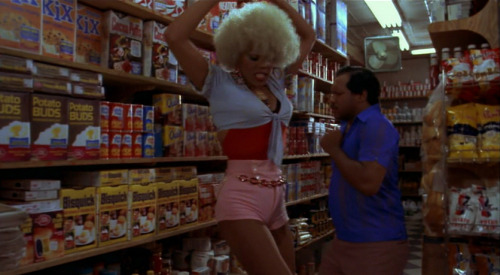 hoodrichjay:  cindysantosbravo:  I ain’t no putaaaa.  my favorite movie
