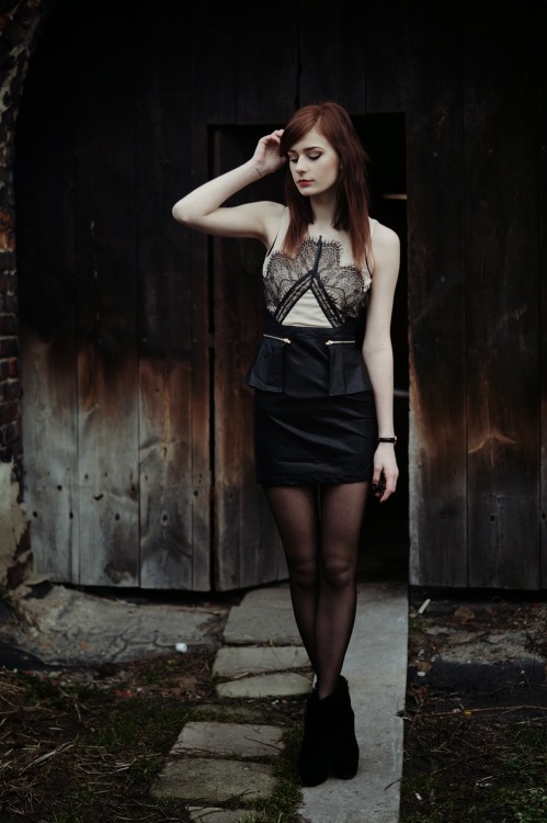 tightsobsession:  Lace dress. Via Mademoiselle Kate.