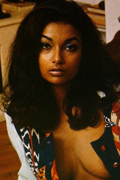 bigbennklingon:Shakira Caine