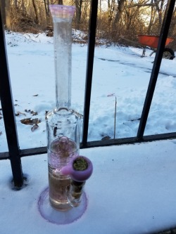 Indica-Illusions:snowy Bong Rips ❄💨