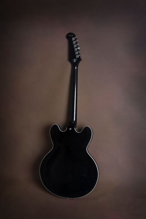 ...........GUITAR:LUST............