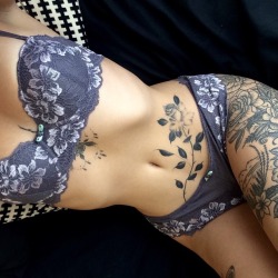 corrupted-sweetheart:  omg those tattoos