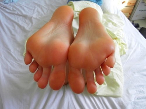 evangeline-hot-feet:Sexy feet foot fetish and foot fetish best. Find sexy foot fetish online