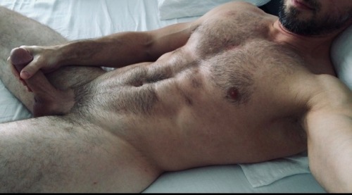 jon07: Damn he is fine! 😍 More @ jon07.tumblr.com 