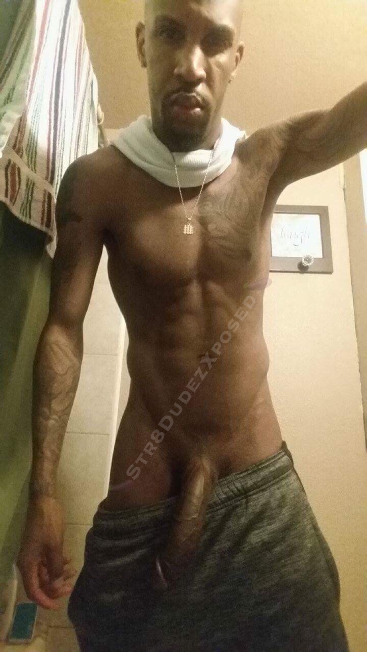 str8dudezxposed:  Here is Don 6'5 big dick ass Http://www.Str8DudezXposed.tumblr.com