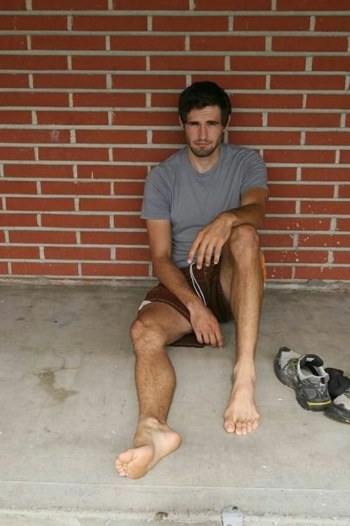 Ufffff his feet