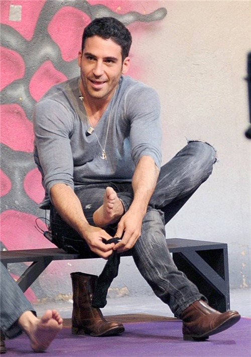 barefoot-rats:  Miguel Angel Silvestre (VI) 