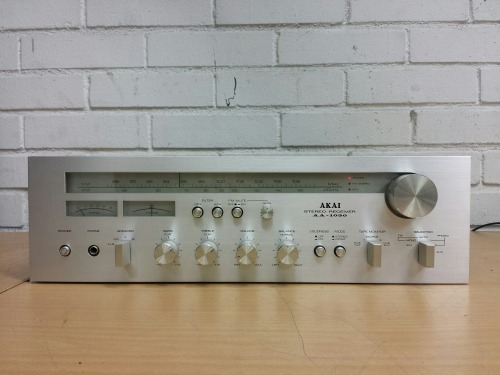 Akai AA-1030 Stereo Receiver, 1976