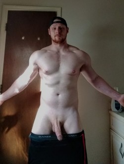 armyfarmfratboy:  Ginger hotness!