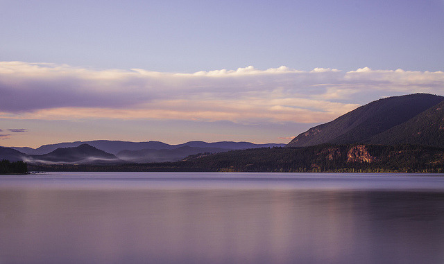 worldes:  sunset at shuswap by evilbyte on Flickr.