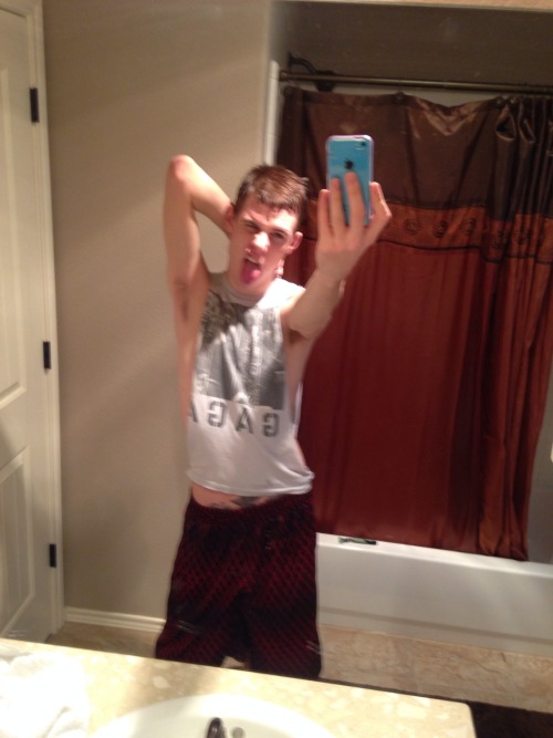 zaydenboi2012:  Who would hit this??? 
