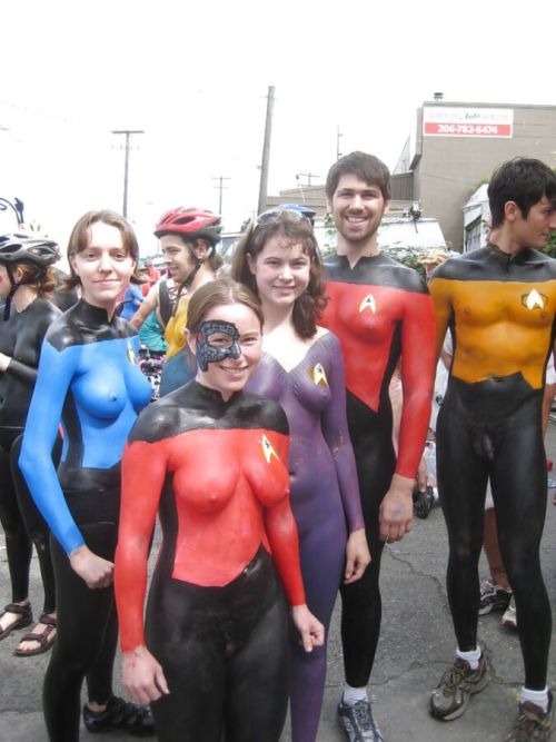 throathammer:  funniestpornpics:  LLAP!  porn pictures