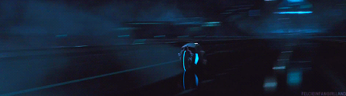 felcieinfangirlland:   Dazzling Movies | Tron: Legacy (2010)