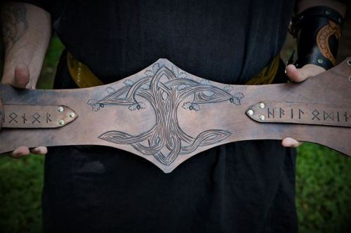 coolkenack: Belt from Beastman caravan on facebook.com