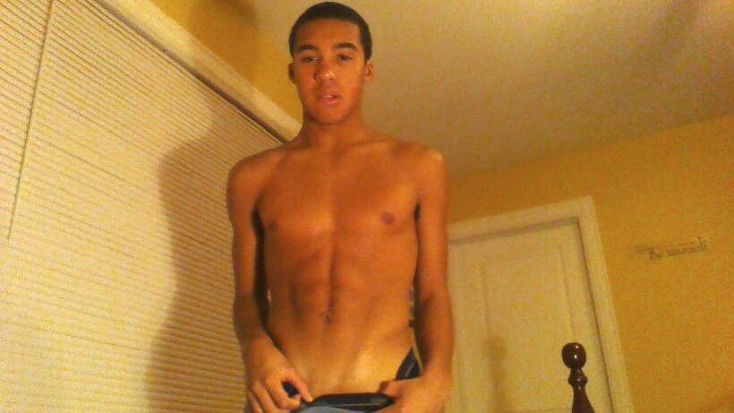 straightboyselfpics:  Jayden 