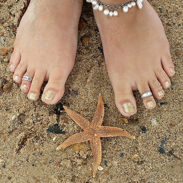 tootoes:  repost via @instarepost20 from @pretty_little_bunny_hocks I got on holiday